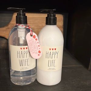 Rae Dunn HAPPY WIFE HAPPY LIFE Soap Set